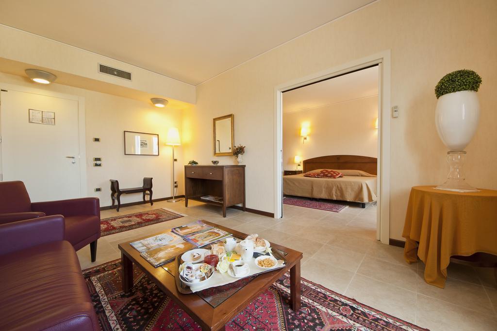 Grand Hotel Paestum Esterno foto
