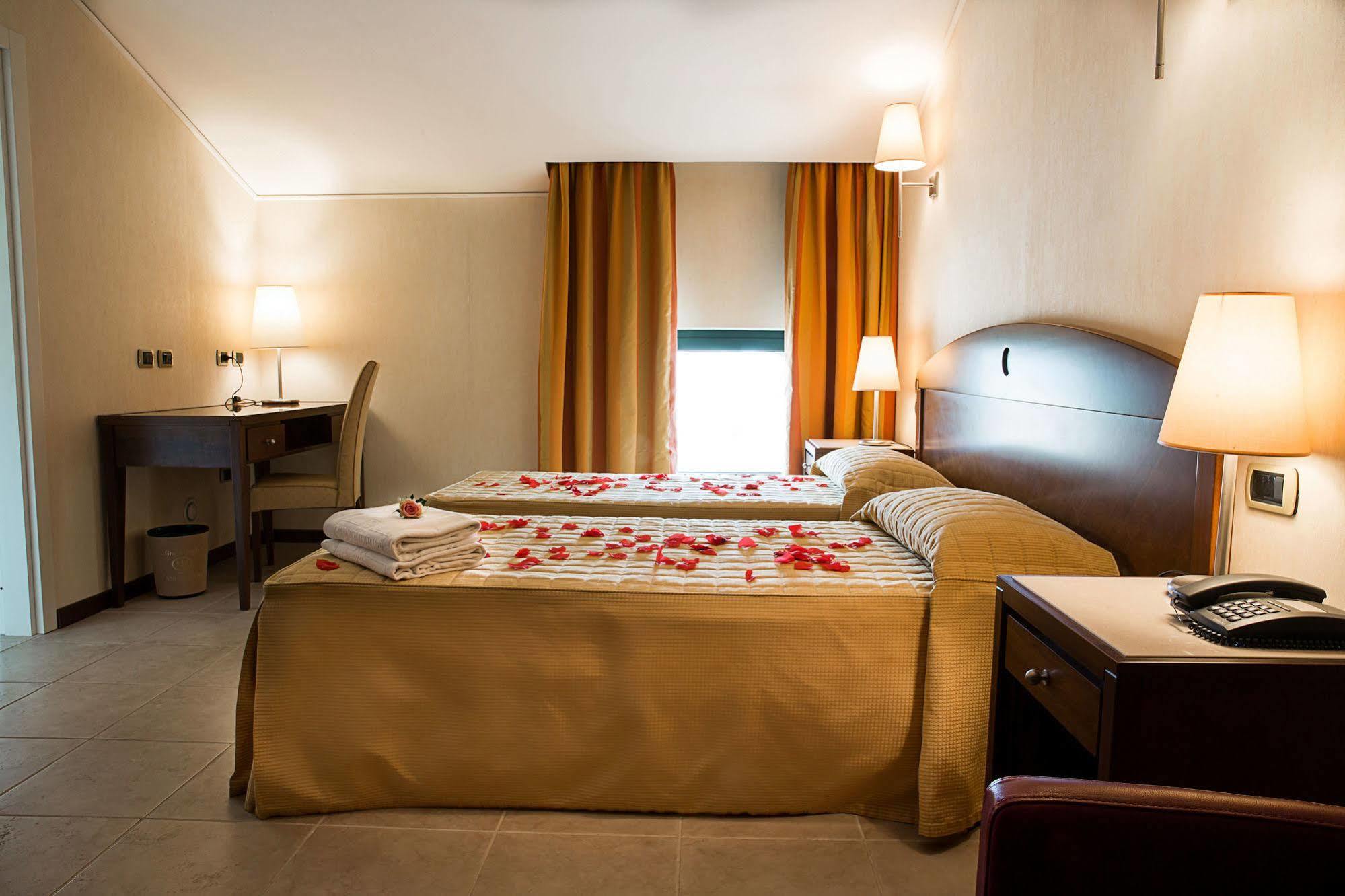Grand Hotel Paestum Esterno foto