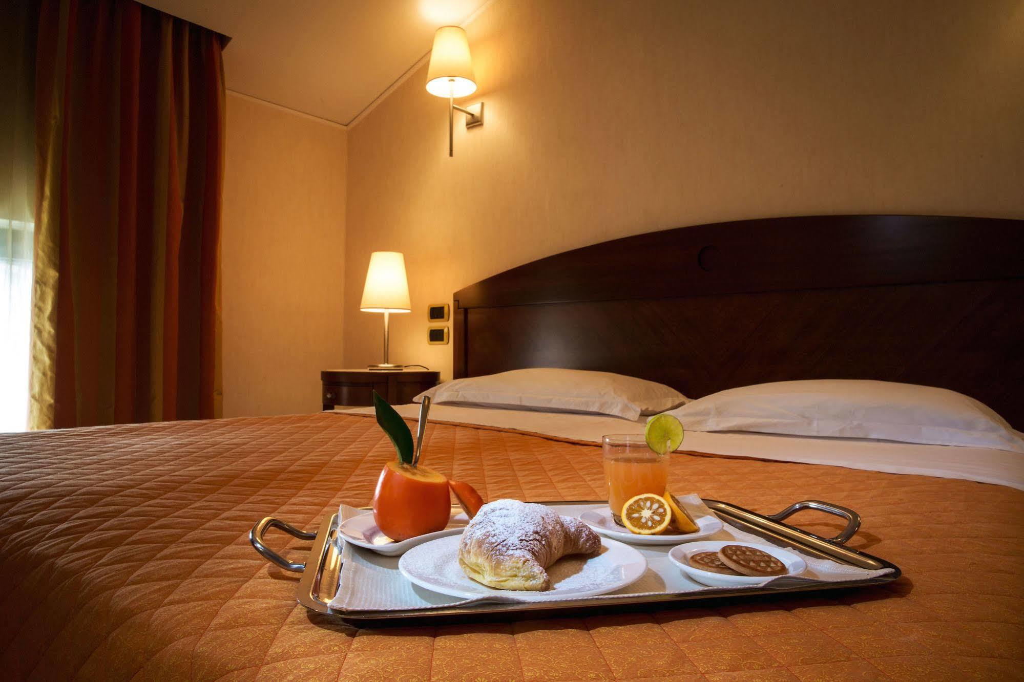 Grand Hotel Paestum Esterno foto
