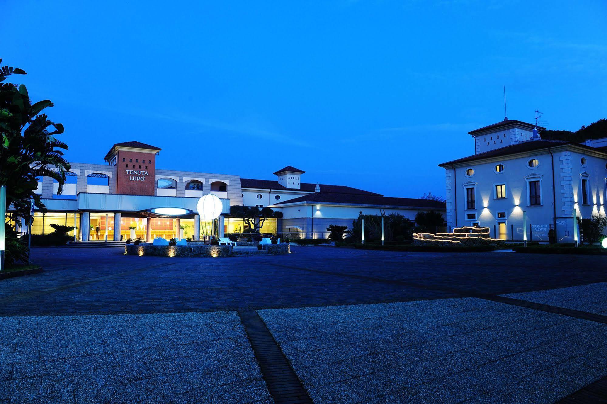 Grand Hotel Paestum Esterno foto